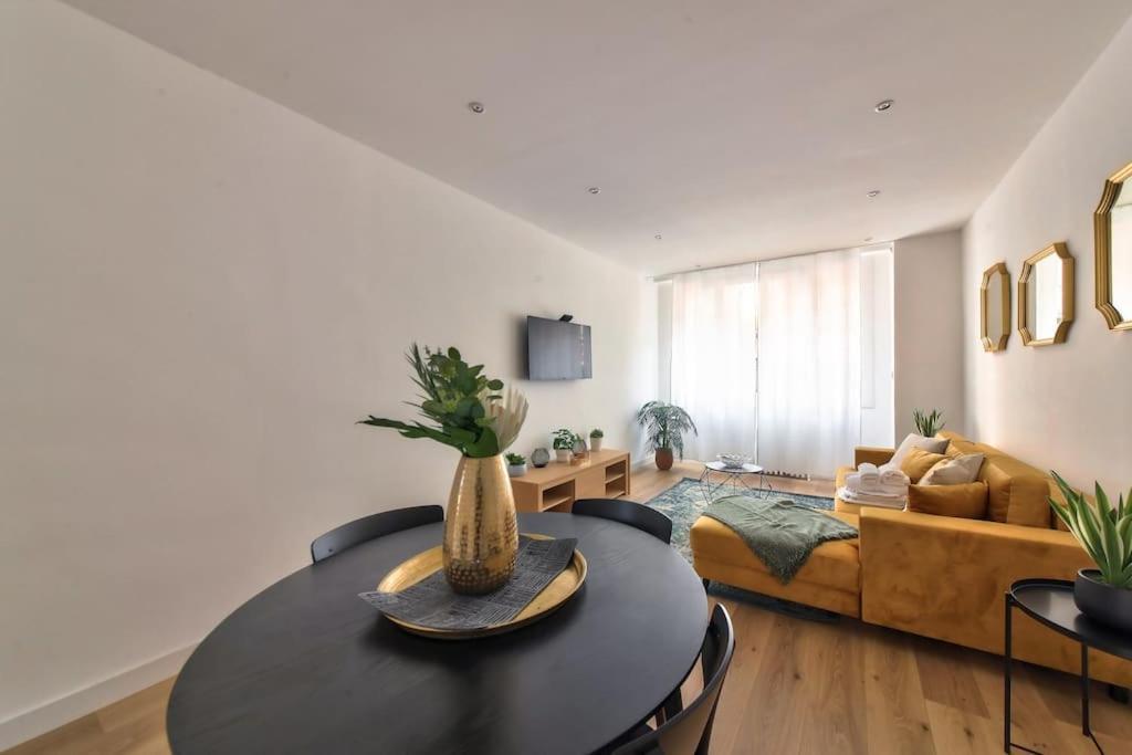 Superbe T2 Avec Terrasse A 5 Min Du Metro Apartment Marseille